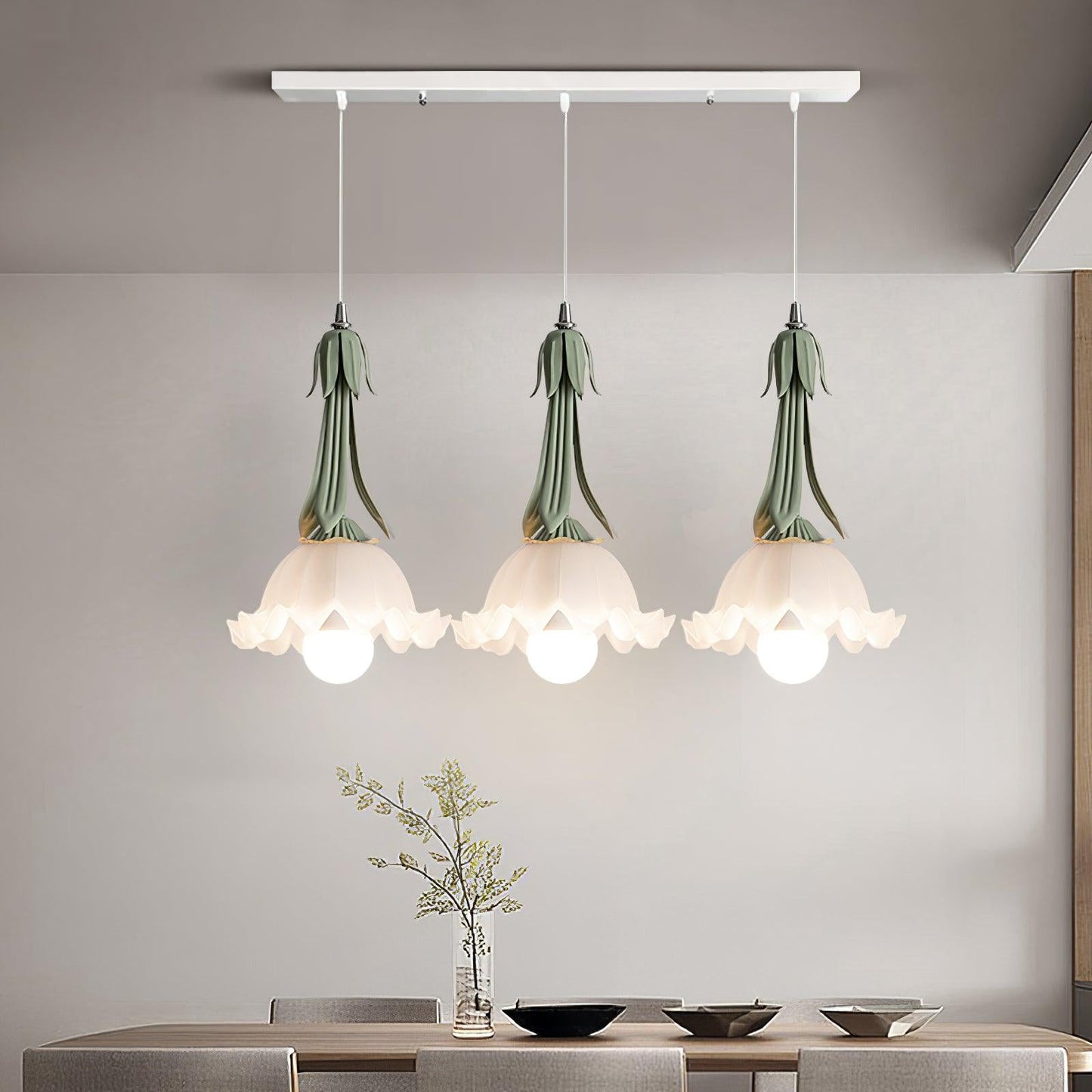Pendant Light with Floral Motif – Romantic Hanging Light for Dining Room and Living Room